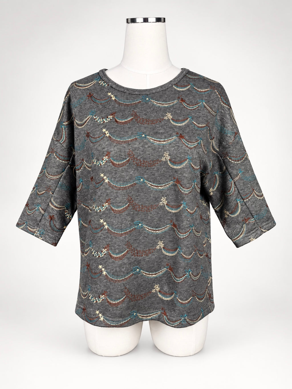 marble SUD charcoal garland pattern cotton knit top, back view