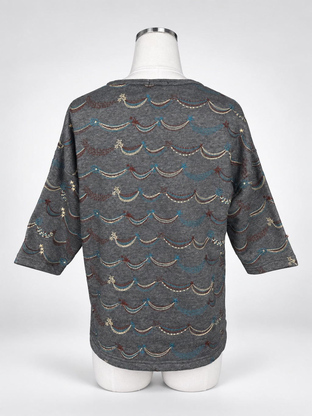 marble SUD charcoal garland pattern cotton knit top, side view